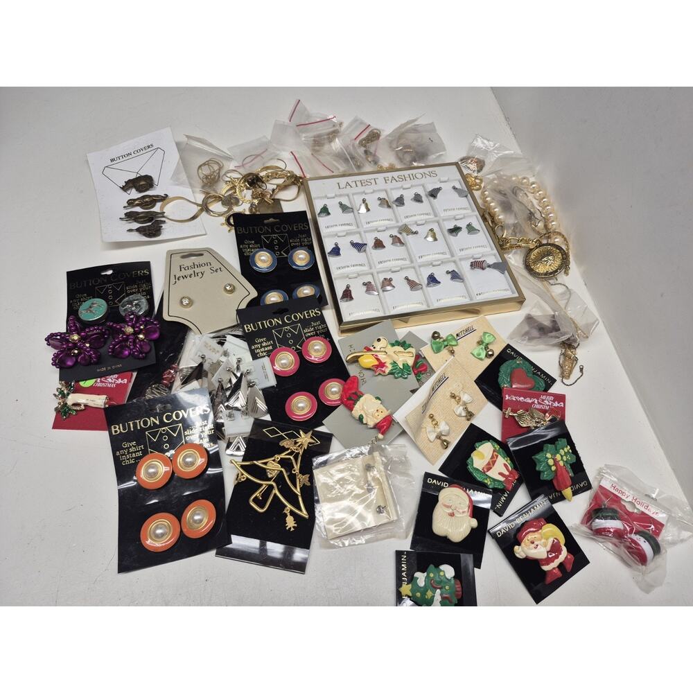 Womens Estate Jewlery Mixed Large Lot